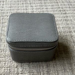 WOLF for Pottery Barn Travel Jewelry Case / Gray w/ Silver Zipper / New, no tags
